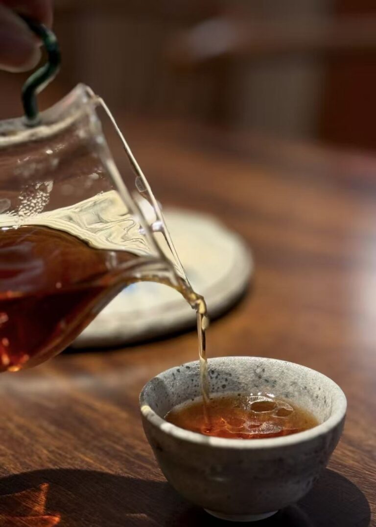 Top 10 Benefits of Pu-erh Tea for Digestive Health