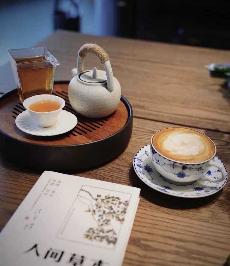 Pu-erh for Coffee Drinkers: Why Coffee Lovers Are Switching