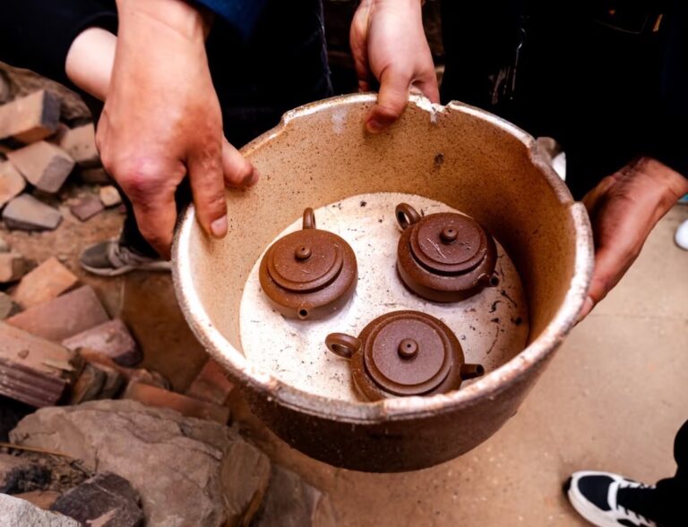How Yixing Teapots Are Fired