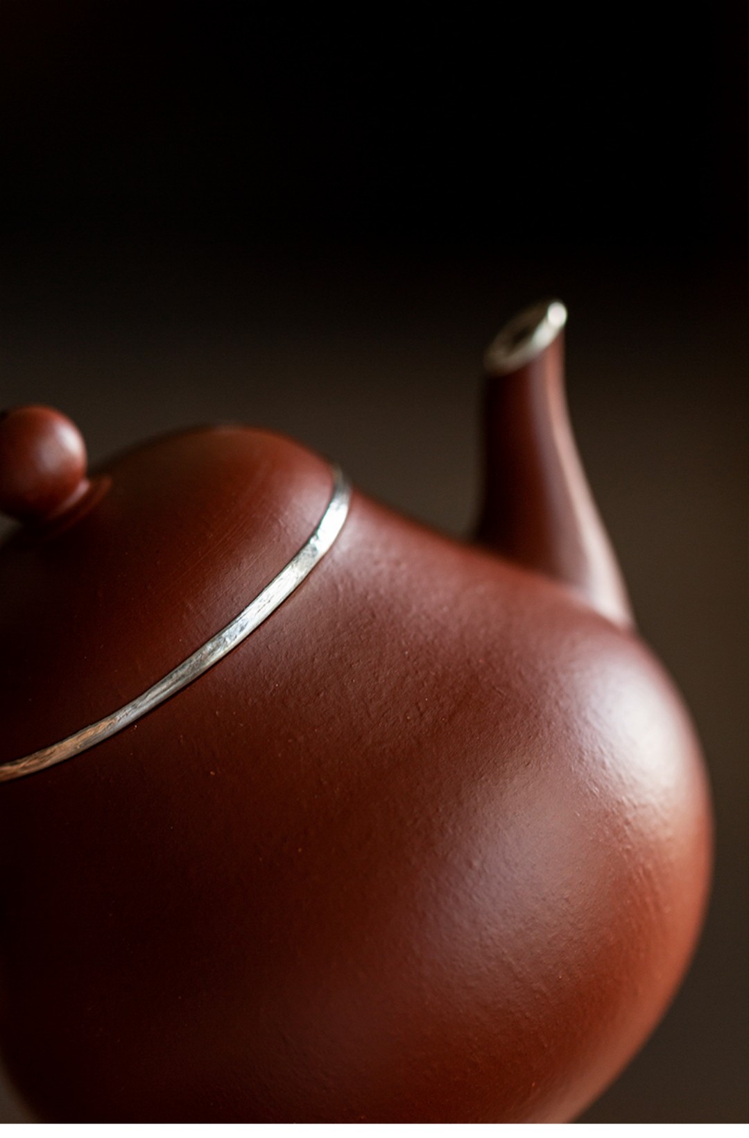 Handcrafted-Yixing-Zisha-Clay-Teapot-with-Sterling-Silver-Trim