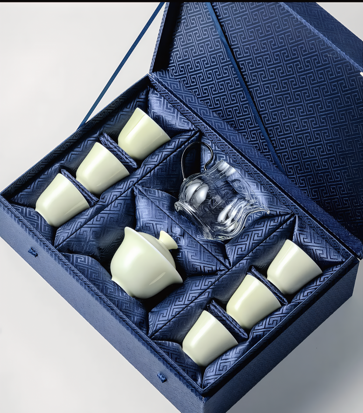 1 (1) Gift-ready gongfu tea set: dual-color gaiwan, matching cup, and glass fairness pitcher in blue silk box