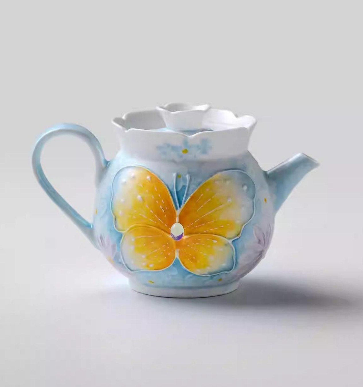 Wild Roam teapot