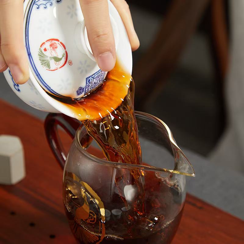 2006 Fu Jin Bulang Premium Aged Ripe Pu-erh Tea Cake4 2006 Fu Jin "Bulang Premium" Aged Ripe Pu-erh Tea Cake4